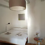 Апартаменты Casa Jenini - Im Patrizierhaus Neben Schloss