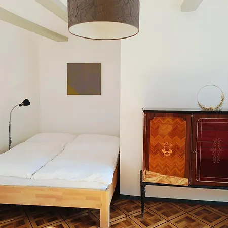 Casa Jenini - Im Patrizierhaus Neben Schloss Lejlighed *