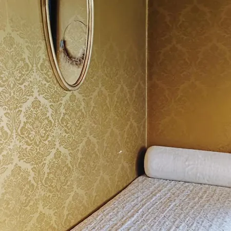 Casa Jenini - Im Patrizierhaus Neben Schloss Lägenhet Leuk