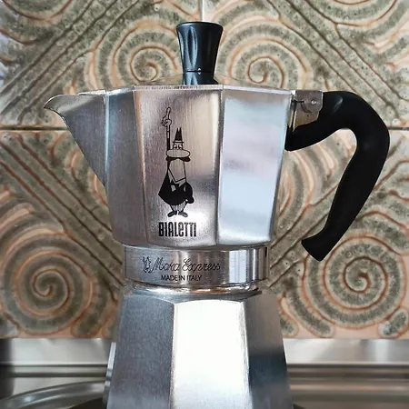 Casa Jenini - Im Patrizierhaus Neben Schloss Leuk